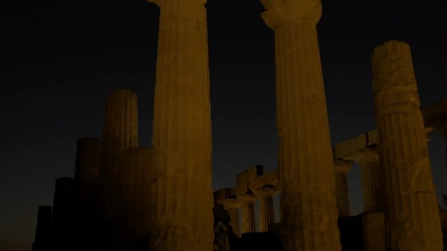 Temple Juno Night 