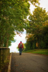 Obraz premium walking in autumn park