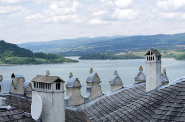 Kominy na dachu © Patdrig Torc