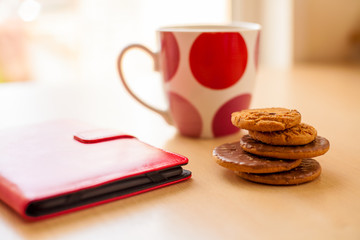 Stack of Cookies Cup and Tablet in Red Leather Case