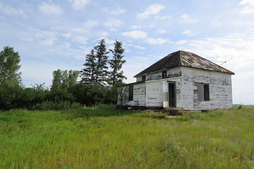 Fototapeta na wymiar Photography: Old ghost towns and abandoned buildings all over the province. Saskatchewan, Canada.