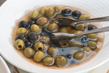 Green olives preserved
