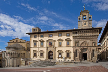 Fototapeta na wymiar Arezzo, Piazza Grande