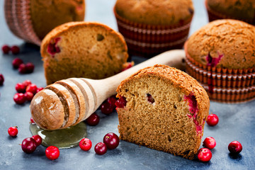 Honey muffins with cranberries