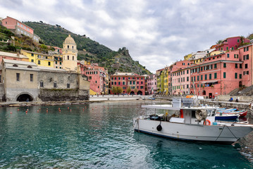 Fototapeta na wymiar Small fishing port of Vernazza town at Cinque Terre national park in Liguria, Italy