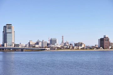 Obraz premium 松江市の市街地と宍道湖