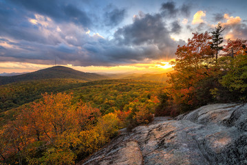 Naklejka premium Blue Ridge Mountains, scenic sunset, Blue Ridge Parkway, North Carolina