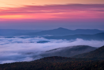 Fototapeta na wymiar Blue Ridge Mountains, scenic, sunrise
