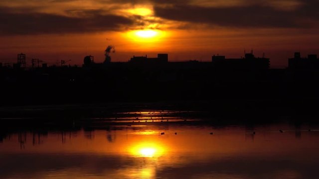 4K・夜明けの川面_3-944