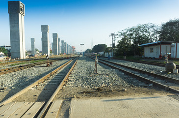 Fototapeta premium BANGKOK, THAILAND - November 14 : Sky train under construction and Railroad in Bangkok Thailand on November 14, 2016