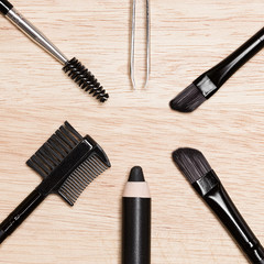 Accessories for brows care