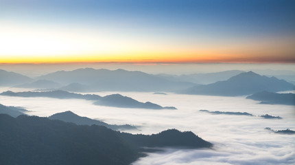 Fototapeta na wymiar morning sunrise with fog