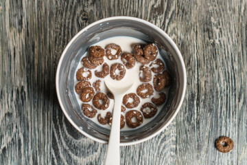 Chocolate rings with milk.