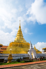 Fototapeta premium beautiful golden buddhist pagoda