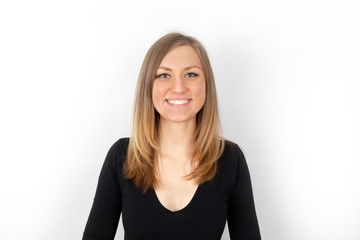 Obraz premium Young pretty woman smiling