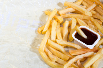 French fries with tomato sauce