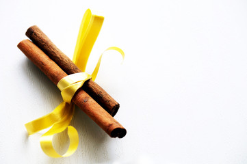 Spices for mulled wine, cinnamon.