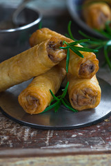 Duck spring rolls