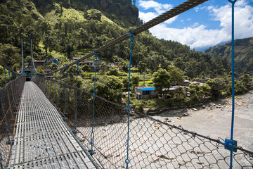 Ponte di funi sul fiume Kali Gandaki