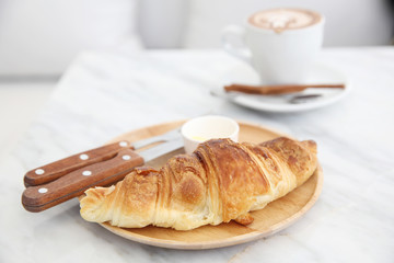 croissant with coffee