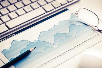 Preparing average sales report
