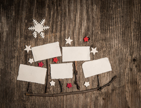 Group of empty notes of New Year resolutions