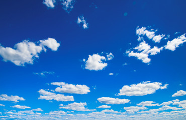 clouds in the blue sky
