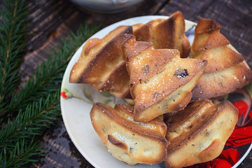 fir-tree shaped cakes for christmas