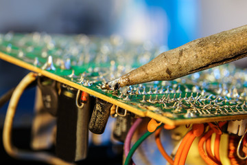 Repair of electronic devices, tin soldering parts