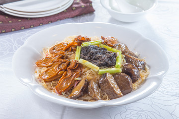 braised abalone noodles