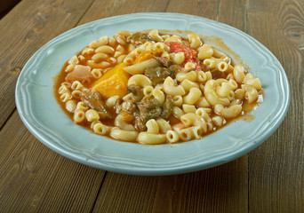 Beef and Tomato Macaroni Soup