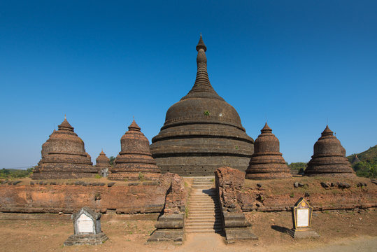 Myanmar (Burma), Mrauk U temples. Ratanabon Paya (stupa) - this massive stupa is ringed by 24 smaller stupas. It was apparently built by Queen Shin Htway in 1612.