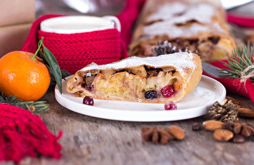 strudel and winter decor