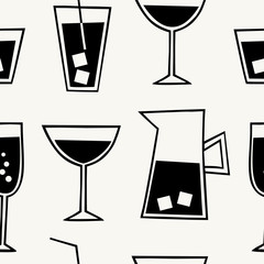 Modern seamless pattern with cocktail drinks in black and cream. - 131129400