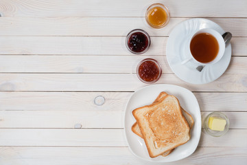 Sandwiches with peanut butter and strawberry jelly
