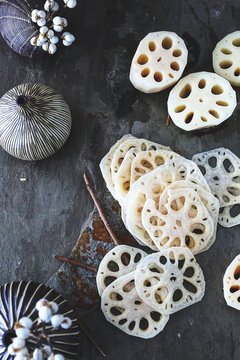 Sliced lotus root 