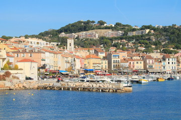 Fototapeta na wymiar Port de plaisance de Cassis, 