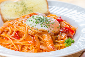 tomato and egg pasta