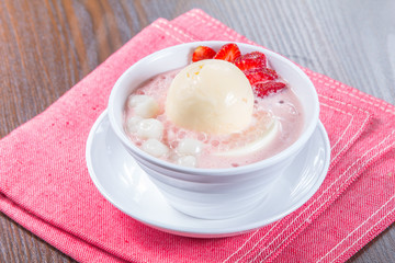 ice cream dessert