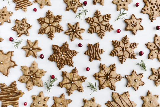 Decorated snowflake cookies