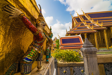 Fototapeta premium Wat Phra Kaew Temple Grand palace of the Emerald Buddha in Bangk
