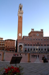 Obraz premium Piazza del Campo with Torre del Mangia, Siena, Tuscany, Italy.