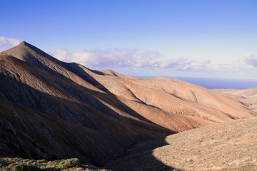 Naklejka premium Karge Landschaft im Zentrum von Fuerteventura