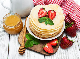 pancakes with strawberries