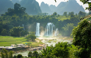 Fototapeta premium Detian waterfalls in Guangxi province China
