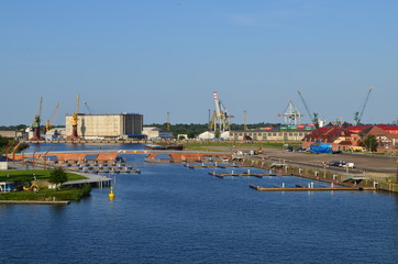 Port w Szczecinie/Port in Szczecin, Poland © Pictofotius