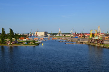 Port w Szczecinie/Port in Szczecin, Poland © Pictofotius