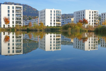 wohnhäuser am see, köniz, schweiz