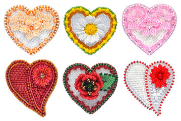 Set of beaded jewelry. Hearts brooch
