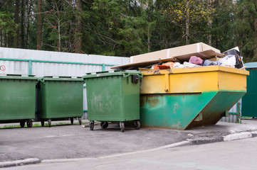 Fototapeta na wymiar Containers with debris